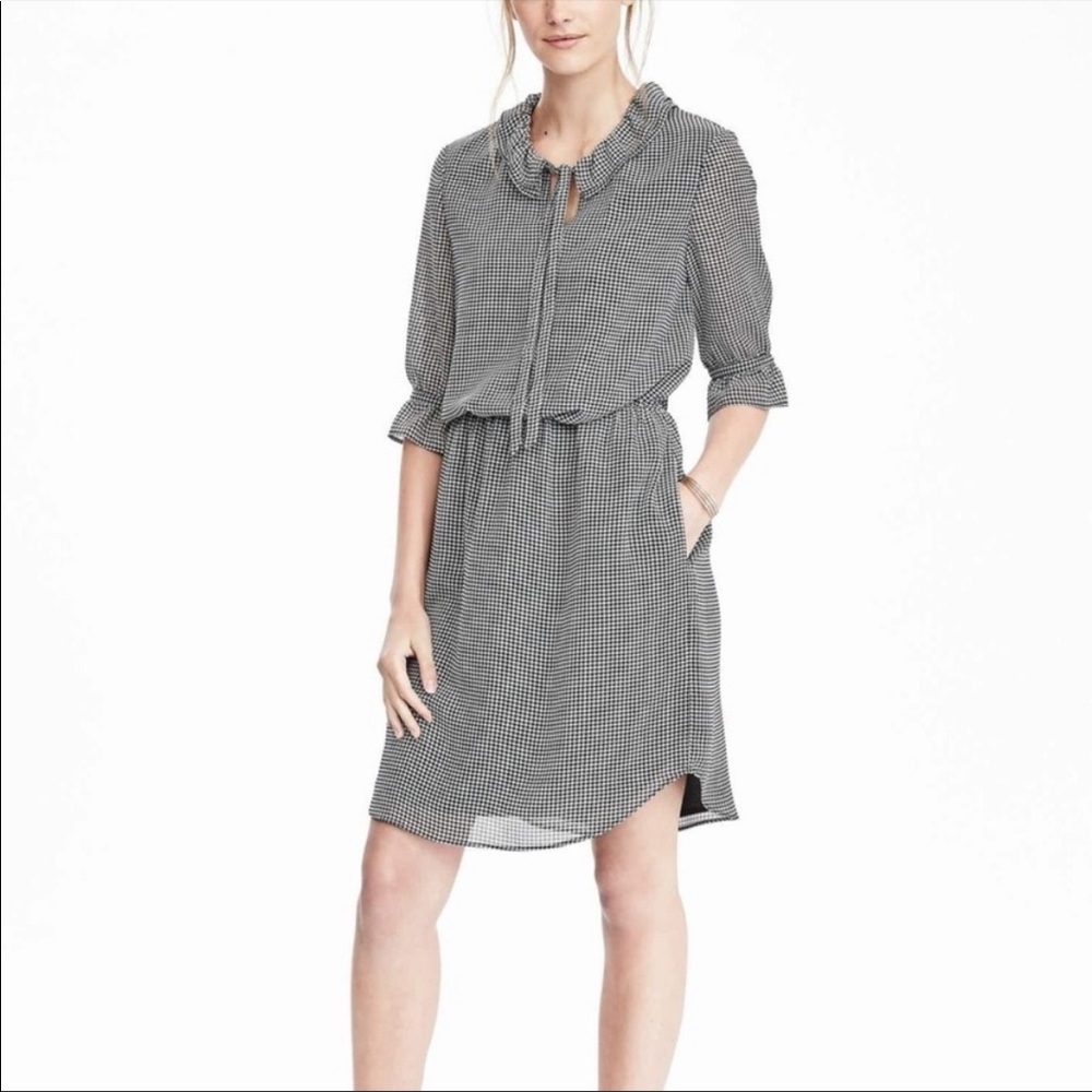 banana republic | houndstooth print tie neck dress